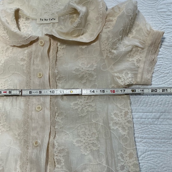 NWOT Elegant Lace Embroidered Cream Dress - Picture 8 of 11